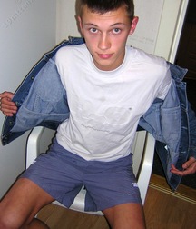 Cute Twink Porn Hunter-3 Gay 5f803d5f41047.jpg