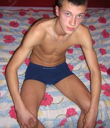 Cute Twink Porn Hunter-3 Gay 5f803d7330243.jpg