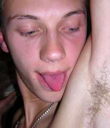 Cute Twink Porn Hunter-3 Gay 5f803da514c53.jpg