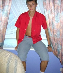 Cute Twink Porn Hunter-2 Gay 5f857eb29d643.jpg