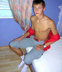 Cute Twink Porn Hunter-2 Gay 5f857ebfb5913.jpg