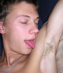 Cute Twink Porn Hunter-2 Gay 5f857f0f56def.jpg