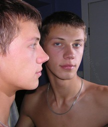 Cute Twink Porn Hunter-2 Gay 5f8580273101f.jpg