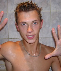 Cute Twink Porn Hunter-2 Gay 5f85807b354f9.jpg
