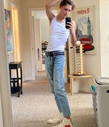 Ethan69's Cute Guys Some Clothed & Some Nude 61dd56cdd9725.jpg