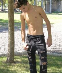 Ethan69's Cute Guys Some Clothed & Some Nude 61dd5704b9eff.jpg