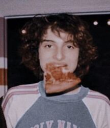 Boy Idols: Finn Wolfhard Part 2 (Actor) 5f1f2acd37d37.jpg