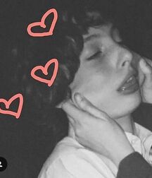 Boy Idols: Finn Wolfhard Part 2 (Actor) 5f1f2ad13f6be.jpg