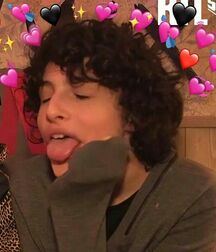 Boy Idols: Finn Wolfhard Part 2 (Actor) 5f1f2aeba5828.jpg