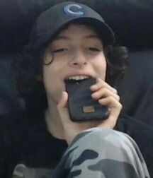 Boy Idols: Finn Wolfhard Part 2 (Actor) 5f1f2b1457caf.jpg