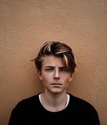 Models 2 Gay Tube 5f32e76b4eb63.jpg