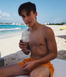Johnny B Good Gay Tube 5f676ada013fd.jpg