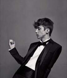 That Troye Boy... 5f8b00043426e.jpg