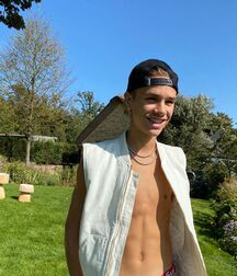 Romeo Oh Romeo... 5f8b5615e1ae7.jpg