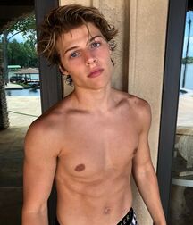Sammy Boy... 5fcbbbb956a42.jpg