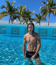 Specimen Lucas!! 5ff388a64a70f.jpg