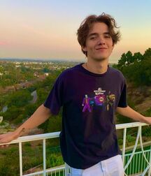 Noah U!!  601211a686b0b.jpg
