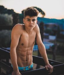 Shirtless And Smooth!! 60195914ea34f.jpg