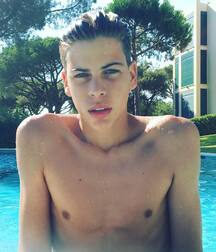 B-day Boy Arnau!!  6019596fdf4d0.jpg