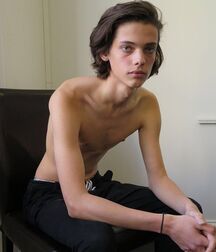 Super Model Erin!!  602c1e98789cf.jpg