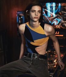 Super Model Erin!!  602c1ec2b6f85.jpg