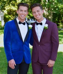 Twin Twinks!!  602c2fa6af1a2.jpg