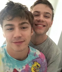 Miles And Miles Twink Tube 60312bcc6774d.jpg