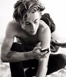 Ben There...  6033969055ee6.jpg