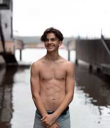 Fab Abs!!  6038528253e43.jpg