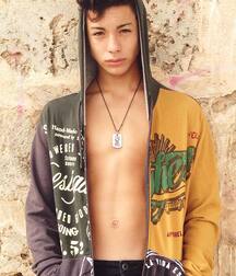 Model Boy Naim!!  603bbbfec0c4c.jpg