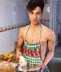 Model Boy Naim!!  603bbc580e531.jpg