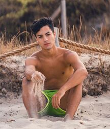 Model Boy Naim!!  603bbc6a9fd02.jpg