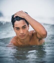 Model Boy Naim!!  603bbc73df4d9.jpg