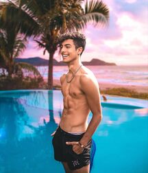 Model Boy Naim!!  603bbc7f91319.jpg