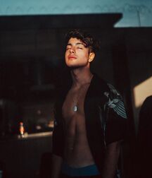 Model Boy Naim!!  603bbc8a50f51.jpg