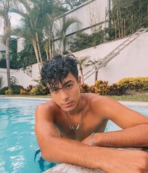 Model Boy Naim!!  603bbc8d9e34f.jpg