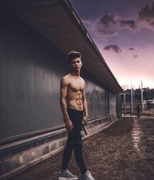Model Boy Victor!!  603be0c25303a.jpg
