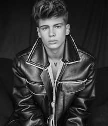 Model Boy Victor!!  603be0d33e32f.jpg