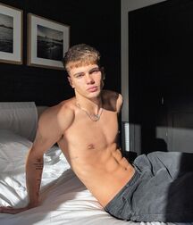 Model Boy Victor!!  603be149d30a1.jpg