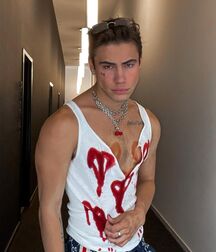 Gay N Beefy Aaron!!  6043785766e1f.jpg