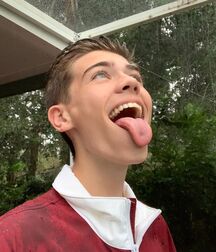 Photogenic Boy Liam..  60497b3addb83.jpg