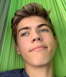 Photogenic Boy Liam..  60497b47202f0.jpg
