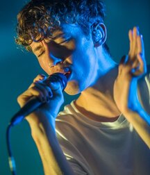 Usual Suspect Troye!! 60550c0c49add.jpg