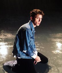 Usual Suspect Troye!! 60550c1d0c7d8.jpg
