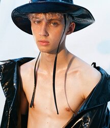 Usual Suspect Troye!! 60550c4848eb4.jpg