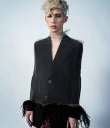Usual Suspect Troye!! 60550c63c5730.jpg