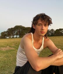 Usual Suspect Troye!! 60550c776834b.jpg