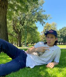 Usual Suspect Troye!! 60550cb6e9e5d.jpg