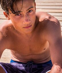 Swimmers!! 605f471d3406d.jpg