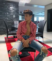 Pretty Boy Andrew!! 60652d4891b5a.jpg